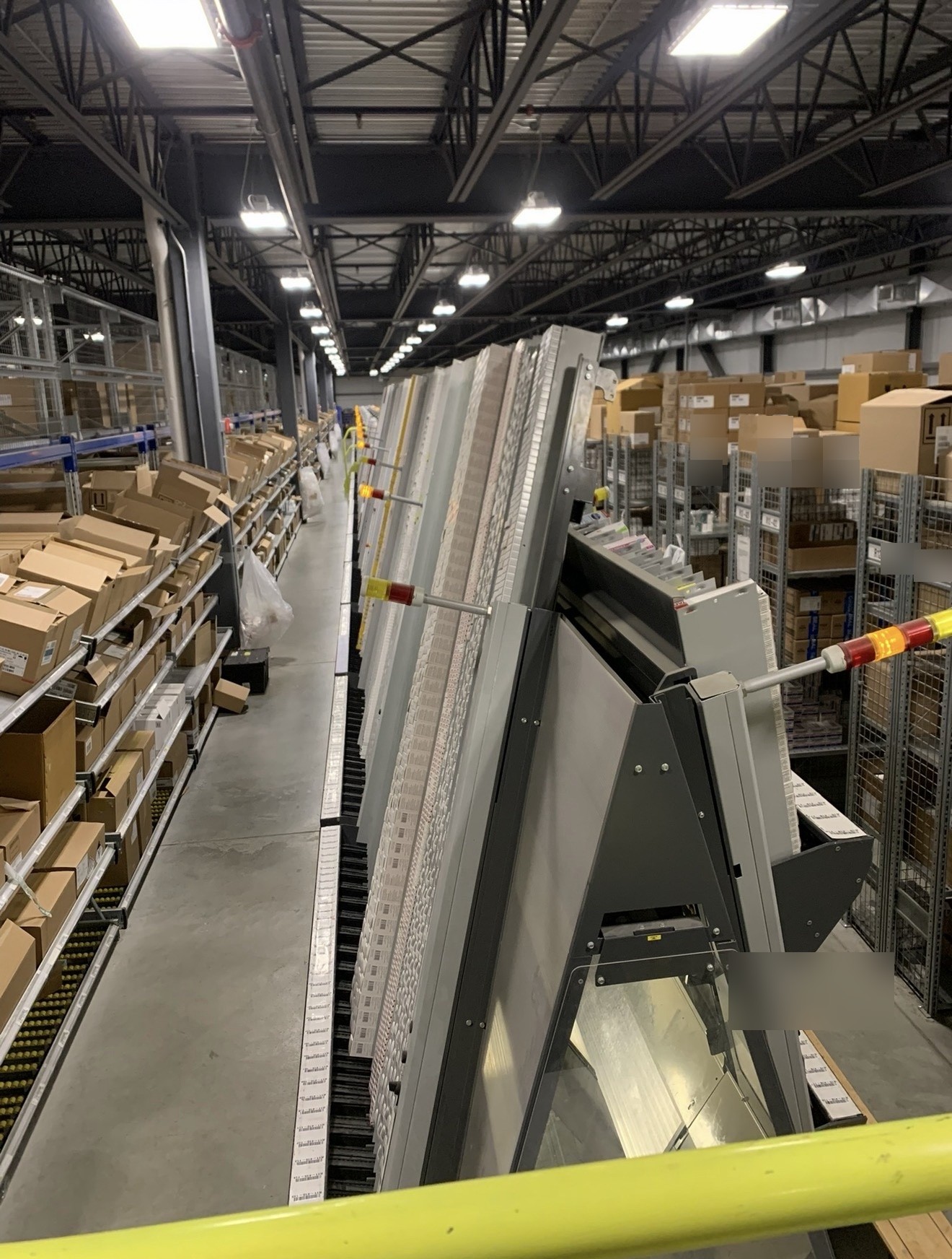 Machine de préparation automatisée A-frame dans un centre de distribution